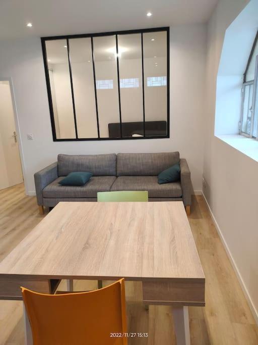 Logement Complet A Villeurbanne Exterior foto